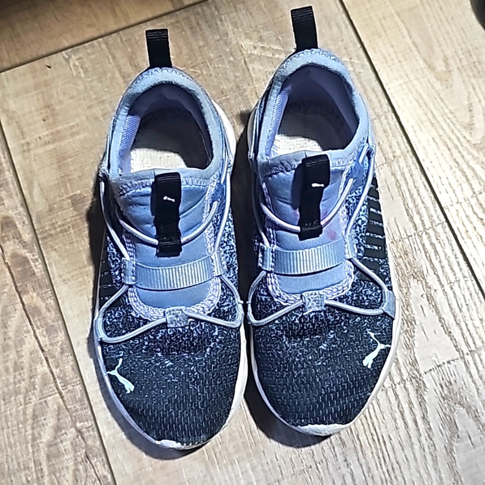 Girl 12c puma sneakers